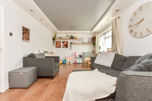 4 bed detached house