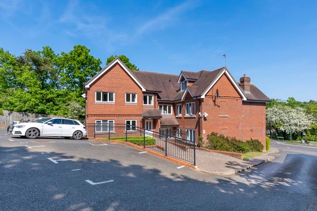 Westwood Mews, Heathfield TN21 2 bed ground floor maisonette for sale