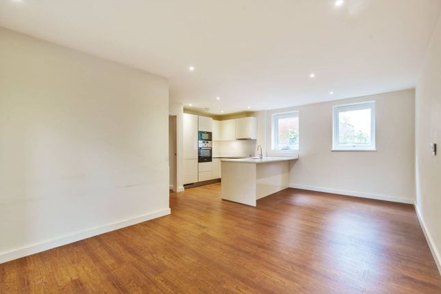 2 bed flat