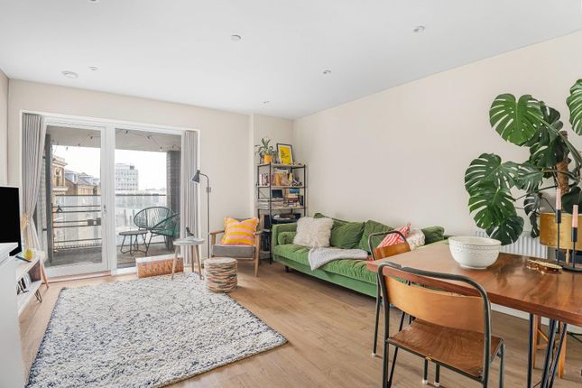 Camberwell Road, London, SE5 2 bed flat for sale