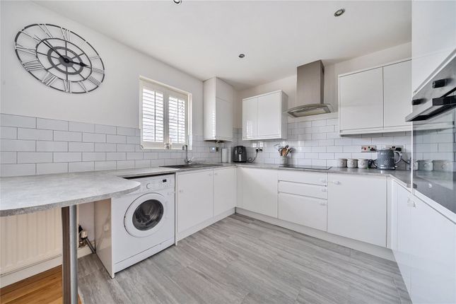 The Sidings, Dunton Green, Sevenoaks... 2 bed apartment for sale