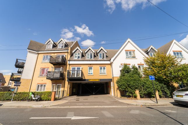 Featherstone Road, Southall 1 bed apartment for sale