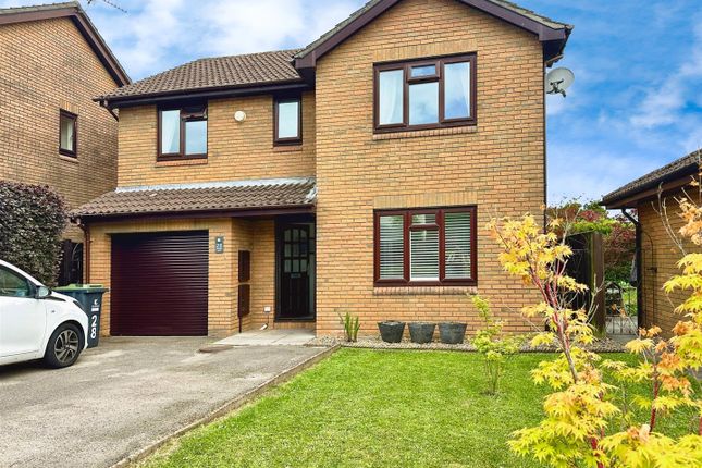 4 bed detached house