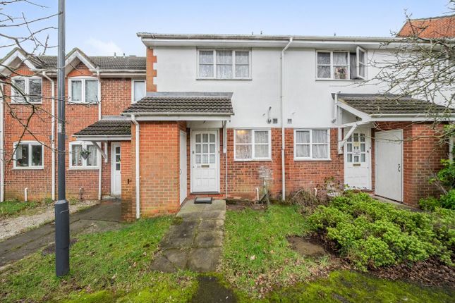 Lime Close, Wealdstone HA3 2 bed terraced house for sale