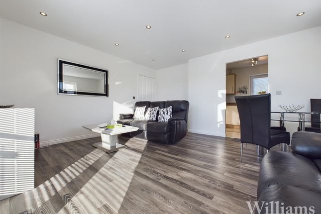 2 bed flat