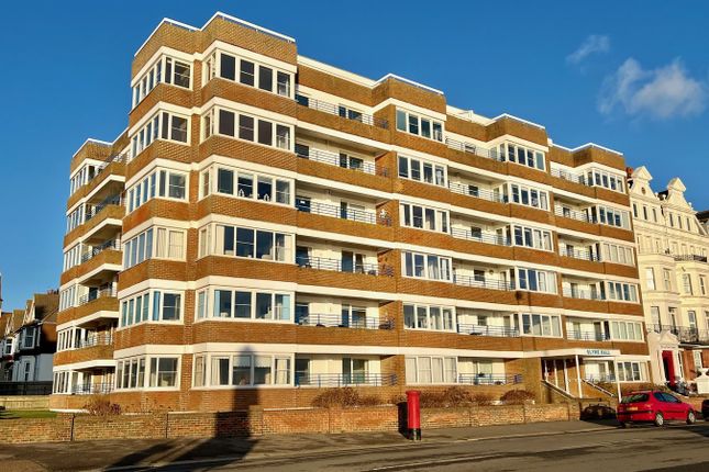 3 bed flat