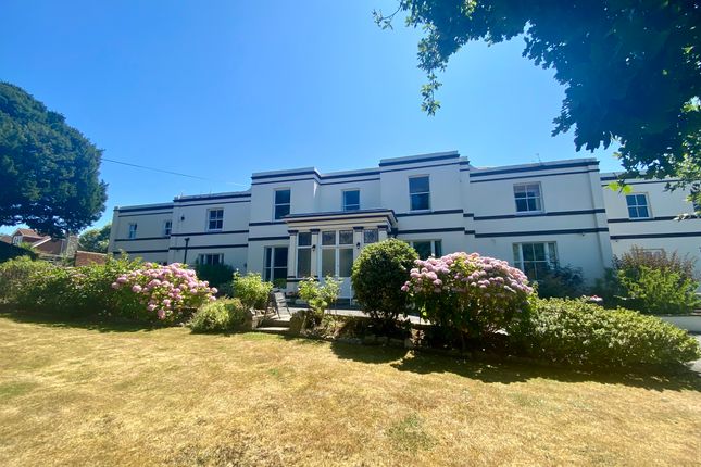 Millfield Avenue, East Cowes 2 bed flat for sale