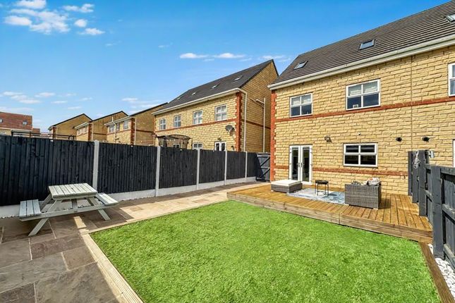 3 bed semi-detached house