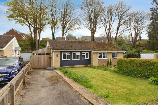 2 bedroom semi-detached bungalow for sale