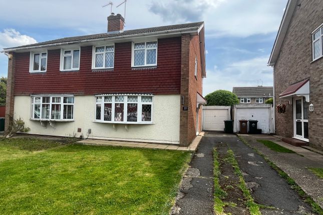 Mayfield Close, Ashford TW15 3 bed semi