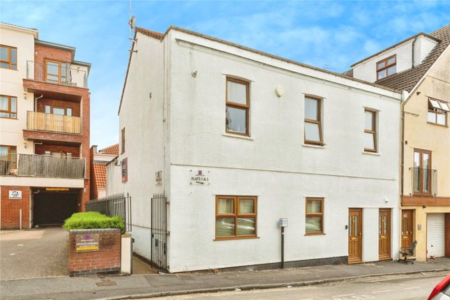 3 bed end terrace house