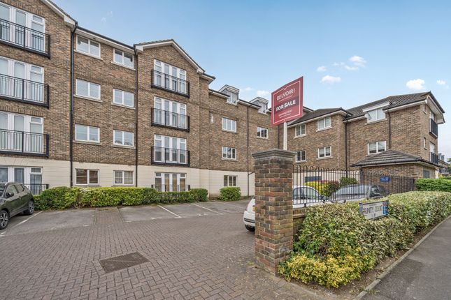 Baker Crescent, Dartford, Kent 2 bed apartment for sale