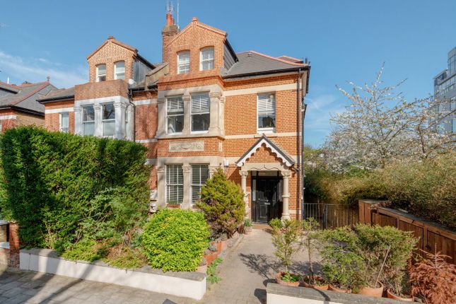 Thorney Hedge Road, London W4 1 bed flat for sale