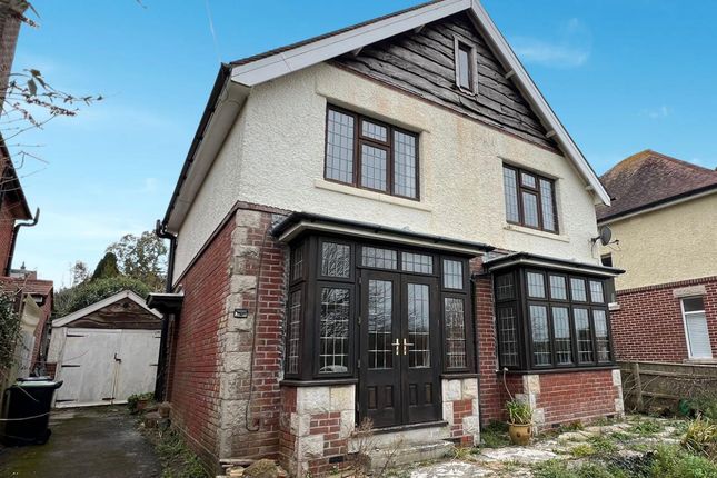 3 bed detached house