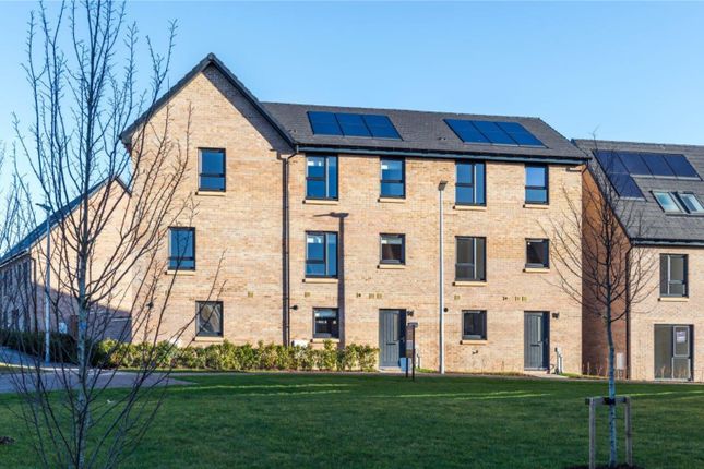 4 bedroom end of terrace house for sale