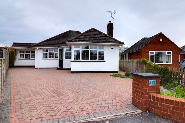 2 bedroom detached bungalow for sale