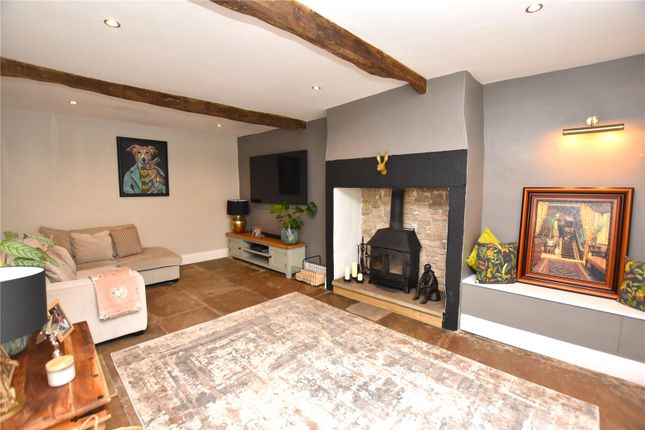 Town Street, Guiseley, Leeds 2 bed terraced house for sale