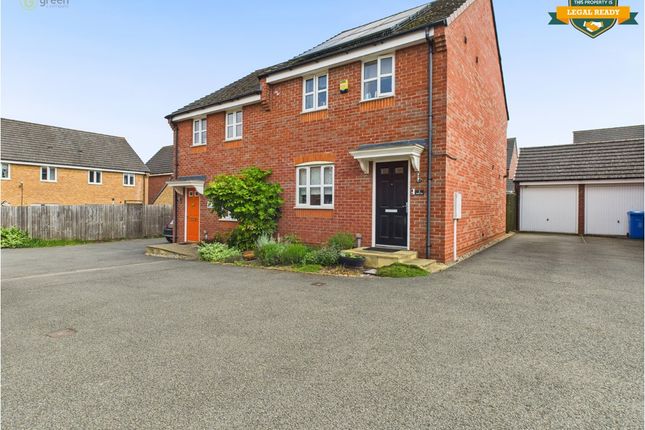 Garten Close, Tamworth B77 3 bed semi