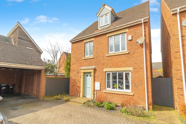 4 bed detached house