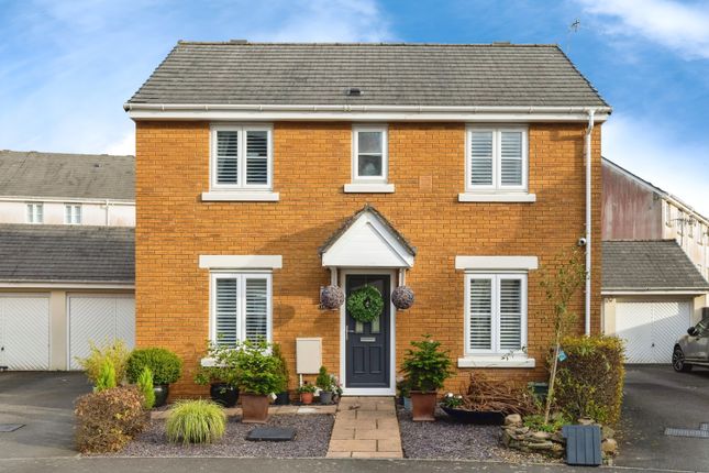 3 bed detached house