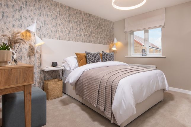 3 bed semi-detached house