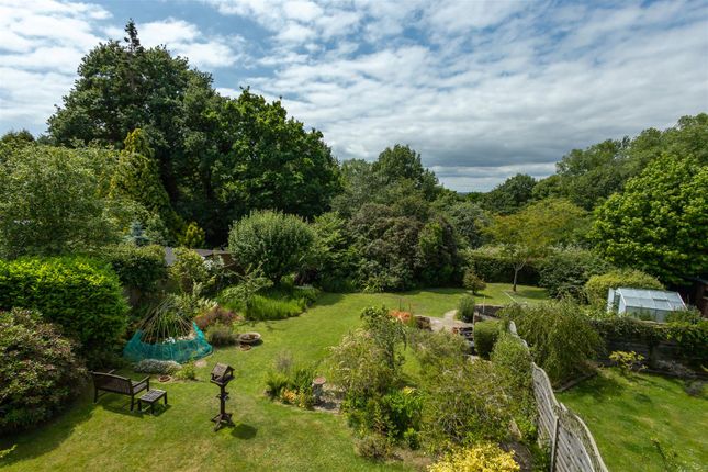 2 bedroom cottage for sale