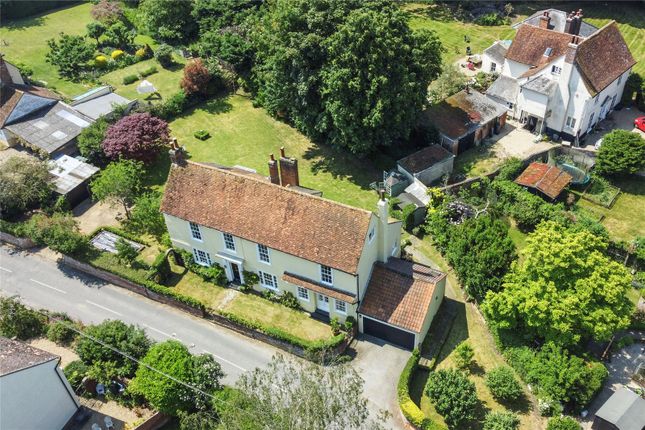 6 bed detached house