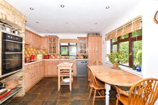 4 bed detached house