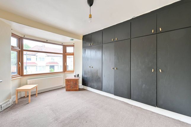 Kenwyn Drive, Gladstone Park, London... 4 bed semi
