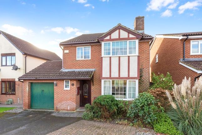 4 bed detached house