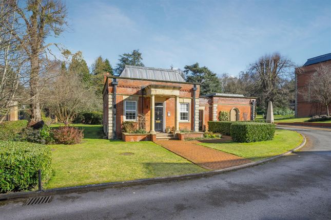2 bedroom detached house for sale