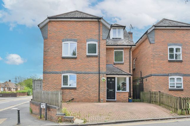 4 bed detached house