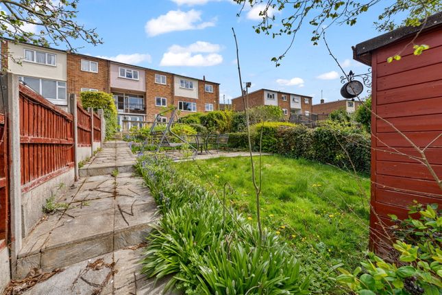 Collins Meadow, Harlow CM19 3 bed terraced house for sale