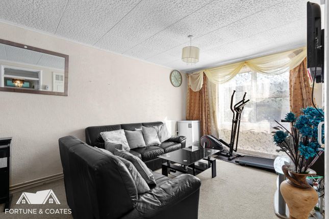 Milwards, Harlow 2 bed flat for sale