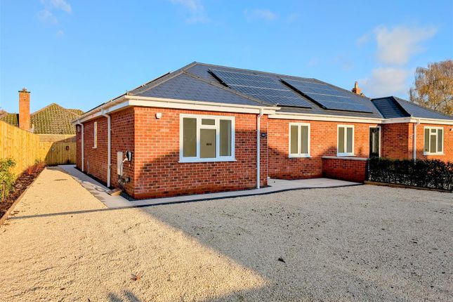 2 bedroom semi-detached bungalow for sale