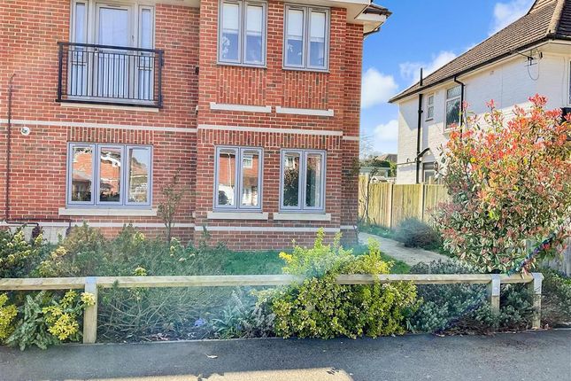 Fern Copse, Great Bookham... 2 bed ground floor maisonette for sale