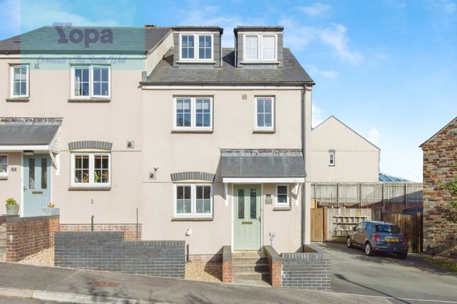 4 bedroom semi-detached house for sale