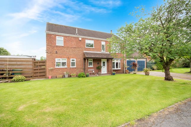 4 bed detached house