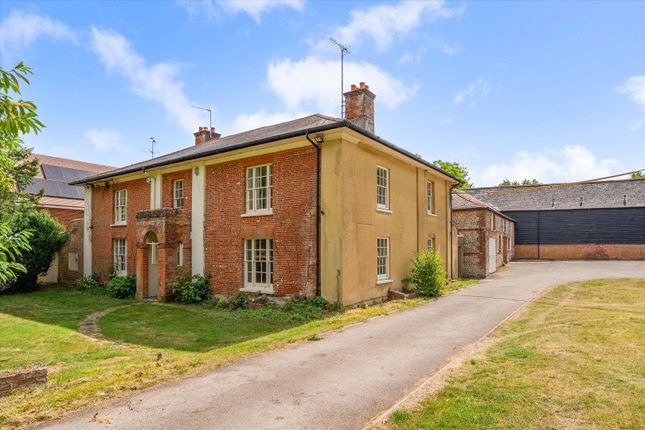 Cliddesden, Basingstoke, Hampshire, RG25 6 bed detached house for sale
