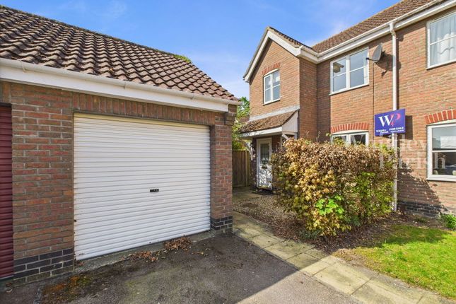 3 bedroom semi-detached house for sale