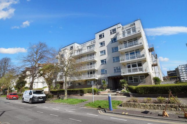 Devonshire Place, Eastbourne BN21 3 bed flat for sale
