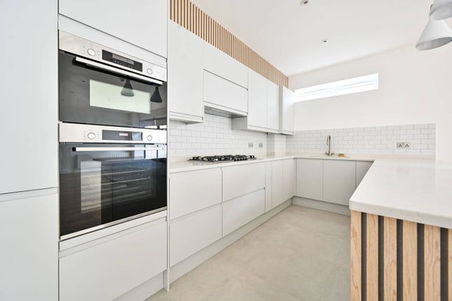 Old Manor Yard, Earls Court, London, SW5 5 bed terraced house for sale
