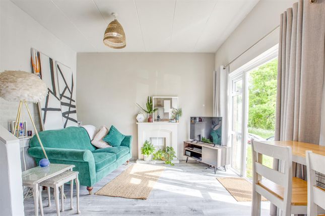 Malvern Close, High Wycombe HP13 1 bed apartment for sale