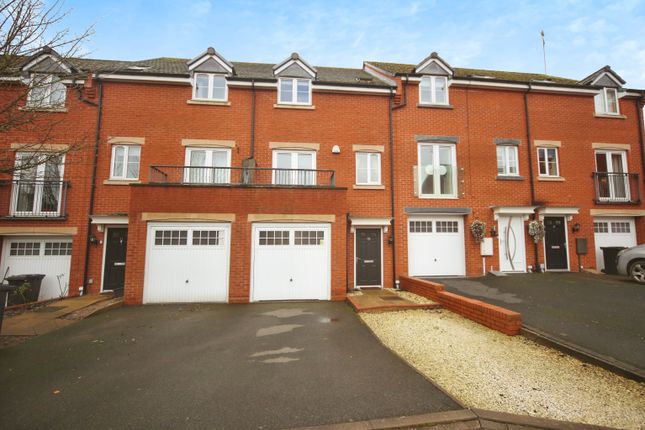 3 bed town house