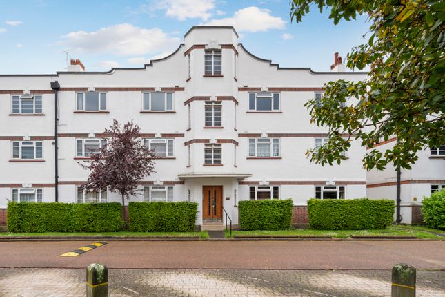 Bushey Road, Raynes Park SW20 2 bed apartment for sale