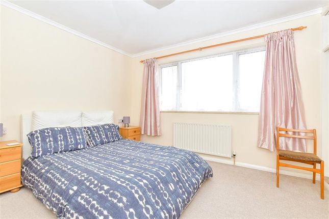 2 bed flat