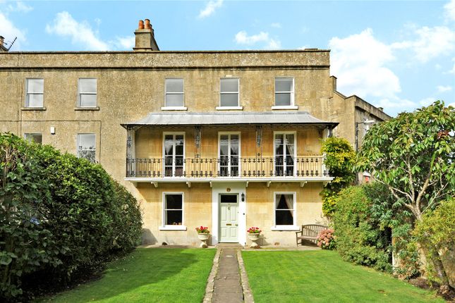 6 bedroom terraced house for sale