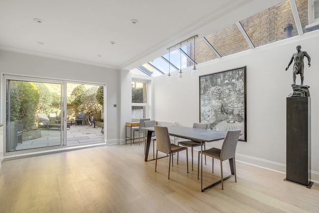 5 bedroom terraced house for sale
