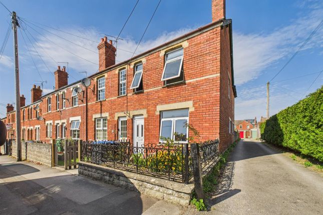 3 bed end terrace house