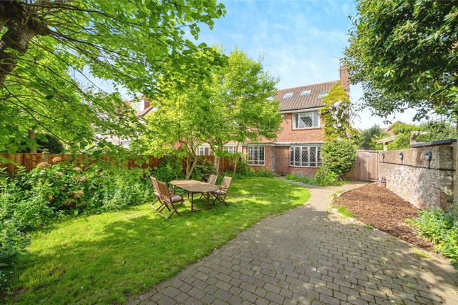 4 bedroom semi-detached house for sale